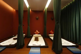 深圳罗湖泰式按摩的被动瑜伽：当身体被折叠成诗